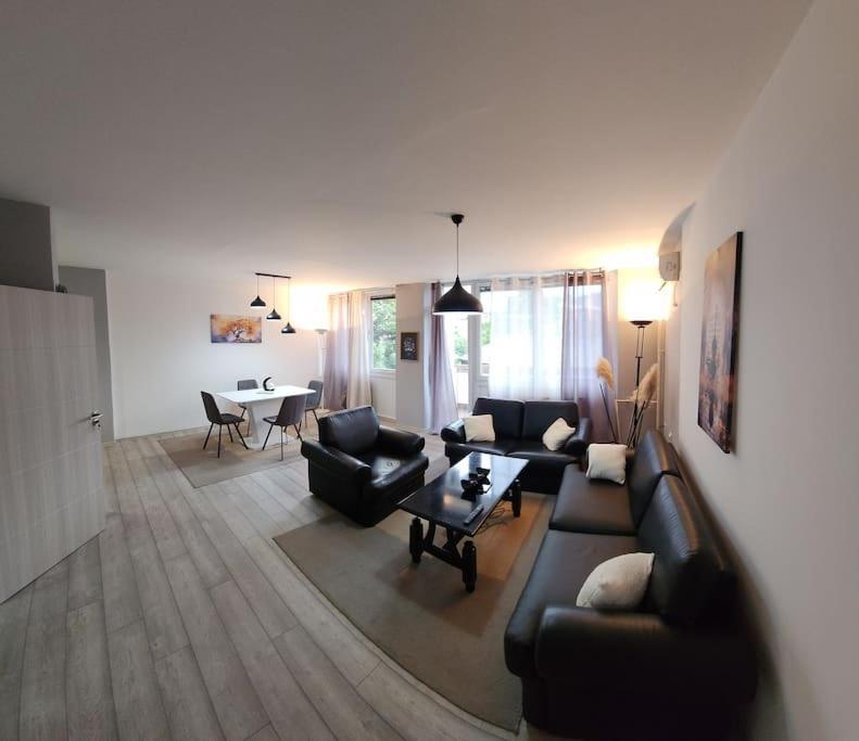 City Center Apt Wfree P Скопье Экстерьер фото